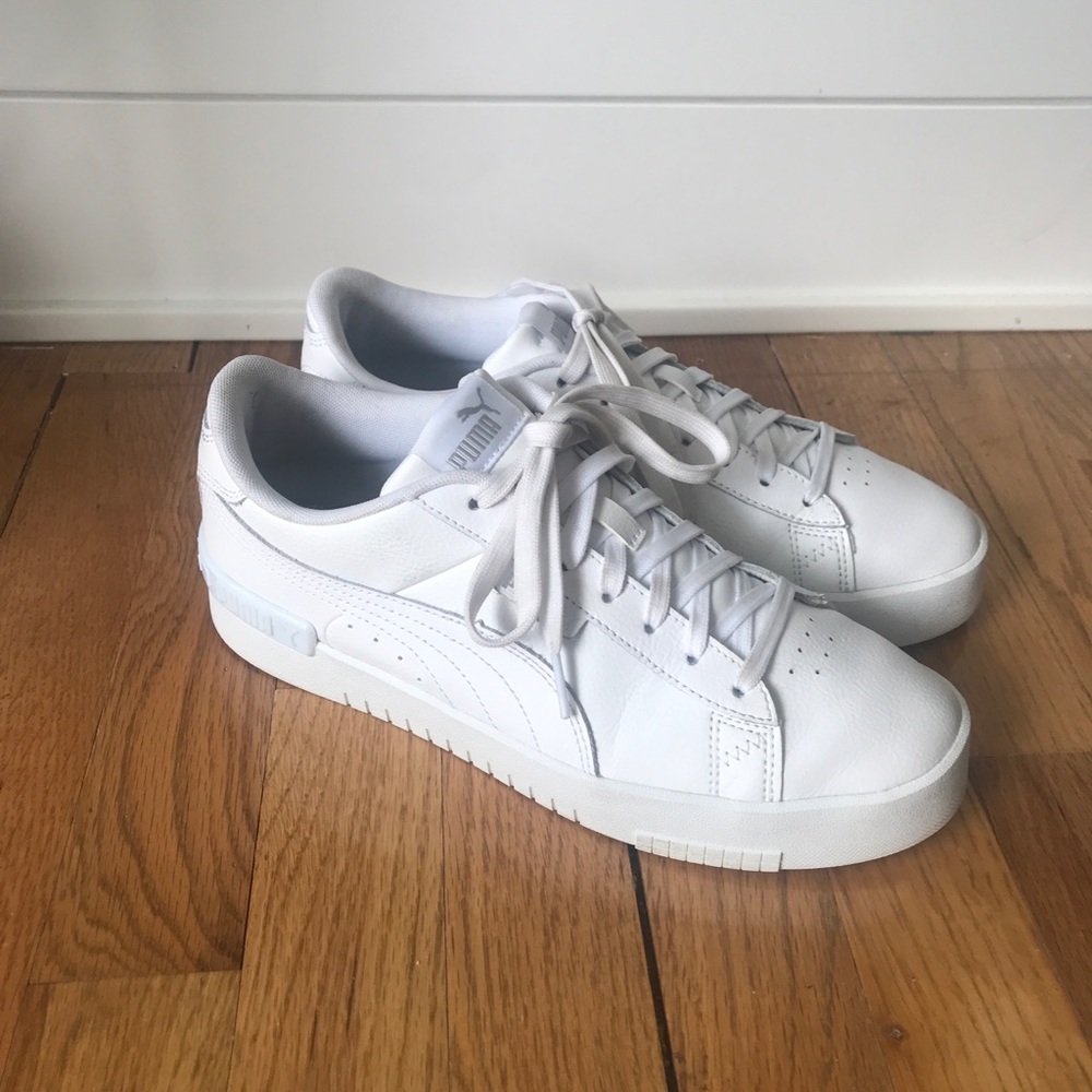 Women’s PUMA Jada sneakers white leather size 9.5
